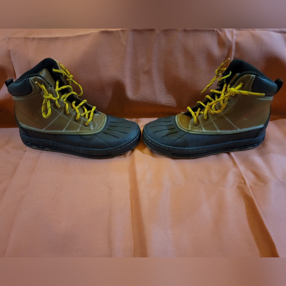 Nike ACG Woodside Boots 3y Brown Youth Unisex 415079-200 like new worn 1x inside - Picture 3 of 11
